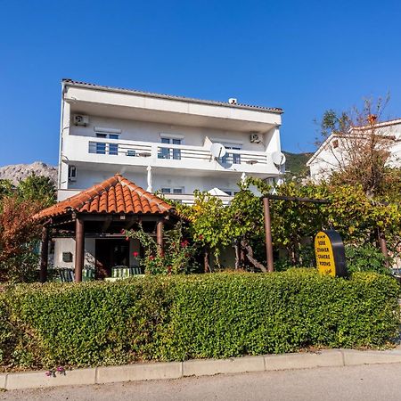 Apartmani Velnic Башка Экстерьер фото